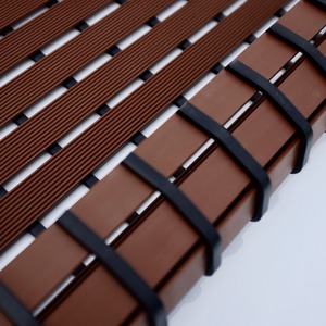 PVC Duck Board Shower Mat by Nicoman