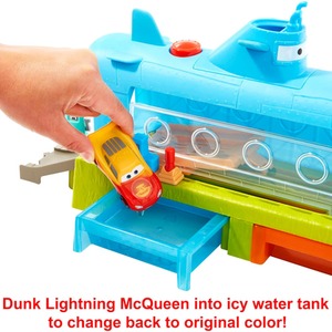 Disney Pixar Submarine Car Wash Playset with Colour Change Lightning - multi by Disney