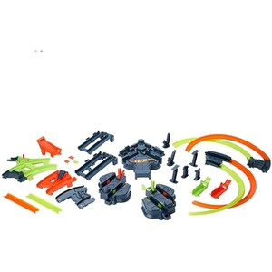 Colossal Crash Figure 8 Track Set - Multi-Colour by Hot Wheels