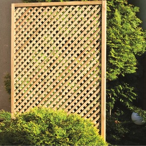 European Softwood Privacy Wall and Trellis in Diamond Design by Primrose