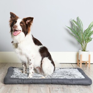 Self Heating Crate Mat - Grey by Clever Paws