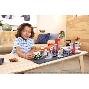 Action Drivers Vehicle Playset Realisitic - Multi / Helicopter Rescue Playset with 1 Ambulance Helicopter by Matchbox