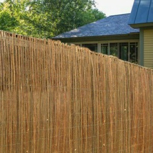 Natural Reed Fence Screening Roll for Garden Privacy - Brown / 1.5m x 4m by Wadan
