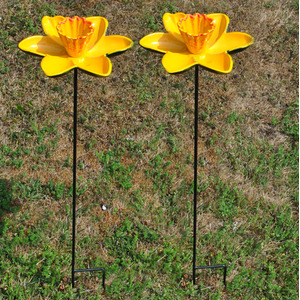 Cast Iron Daffodil Bird Feeder Flower Dish - Yellow / 2 by Selections