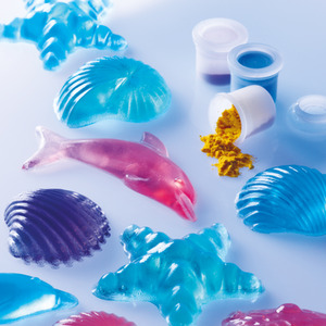 House of Crafts Soap Making Craft Kit - Multiple Colours by House of Crafts