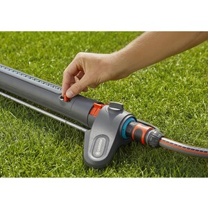 Oscillating Sprinkler AquaZoom S by Gardena