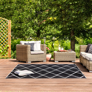 Patterned Outdoor Reversible Garden Rug - Black & White by Relsy