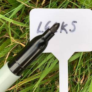 200 Garden Pot Plant Labels With Marker Pens - White by Selections