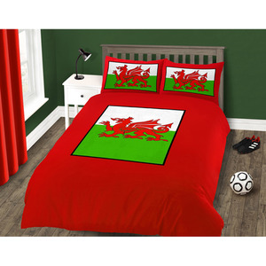 Welsh Dragon Percale Duvet Cover and Pillowcase Set by Welsh Dragon
