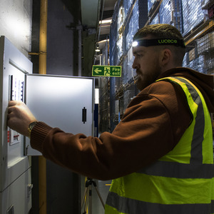 Luceco LED Flexible Rechargeable Head Torch with Motion Sensor - Black by Luceco