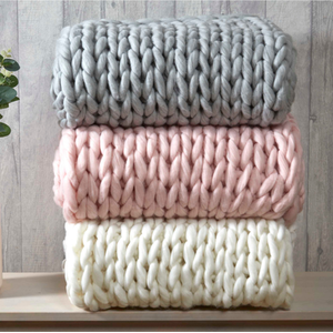 Cable Knit Polyester Throw (120x150 cm) by Rapport Home