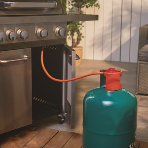 27mm Propane Gas Regulator for Gas Fire Pits and BBQs - Red by VonHaus