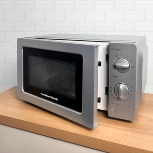 Hamilton Beach 20L Standard Silver Microwave - Silver by Hamilton Beach