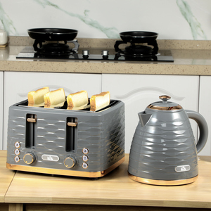 HOMCOM 1.7L Kettle and 2 Or 4 Slice Toaster Sets by HOMCOM