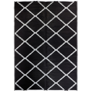 Patterned Outdoor Reversible Garden Rug - Black & White by Relsy