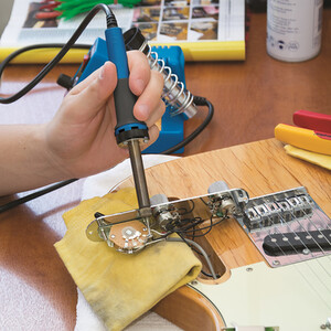 Draper Soldering Station - blue by Draper