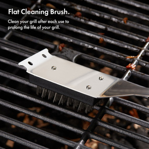 20 Piece with Storage Case BBQ Tools Set - Silver by VonHaus