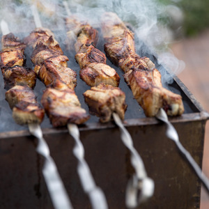 Whisky Smoking Wood Chips - Brown / 6 by Bar-Be-Quick