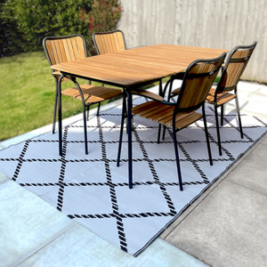 Patterned Outdoor Reversible Garden Rug - Black & White by Relsy