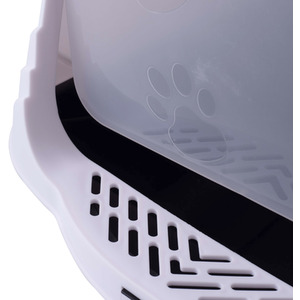 Enclosed Cat Litter Box with Disinfection Light by Livingandhome