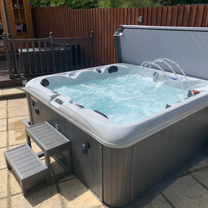 Hampton Bay Hot Tub - Cloudy White by Blue Whale spa