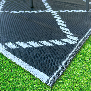 Patterned Outdoor Reversible Garden Rug - Black & White by Relsy