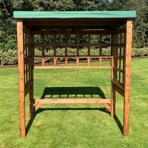 Regular Universal Shelter Green - Green by Charles Taylor