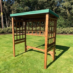 Regular Universal Shelter Green - Green by Charles Taylor