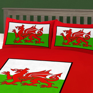 Welsh Dragon Percale Duvet Cover and Pillowcase Set by Welsh Dragon