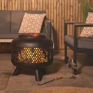 Star Design Fire Pit with Fire Poker - Black