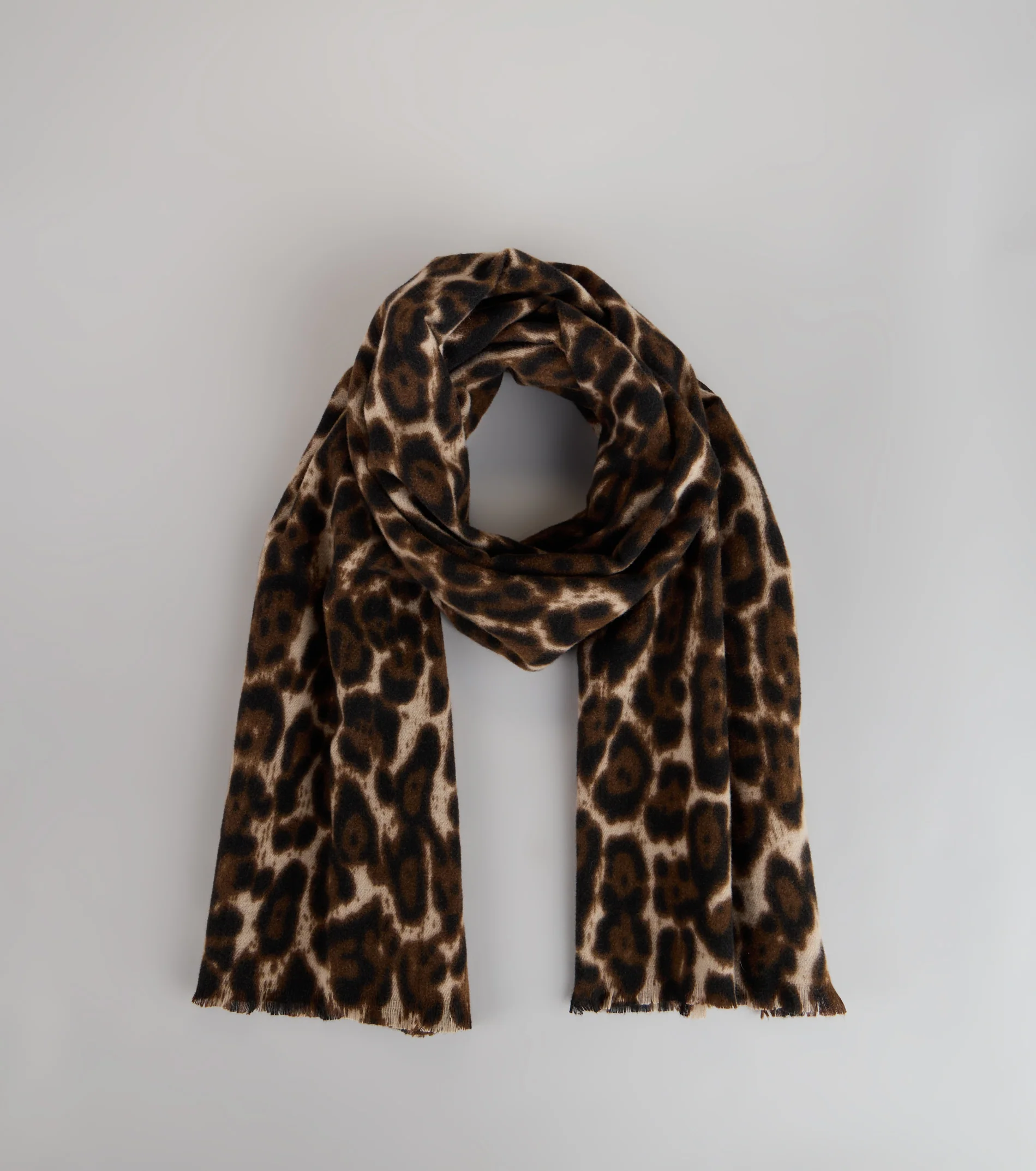 Chic Edge Leopard Print Scarf