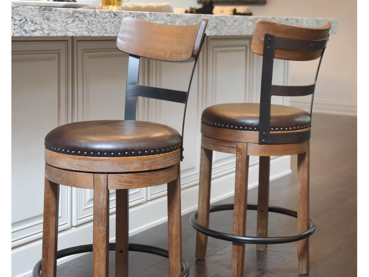 Valebeck Counter Height Upholstered Swivel