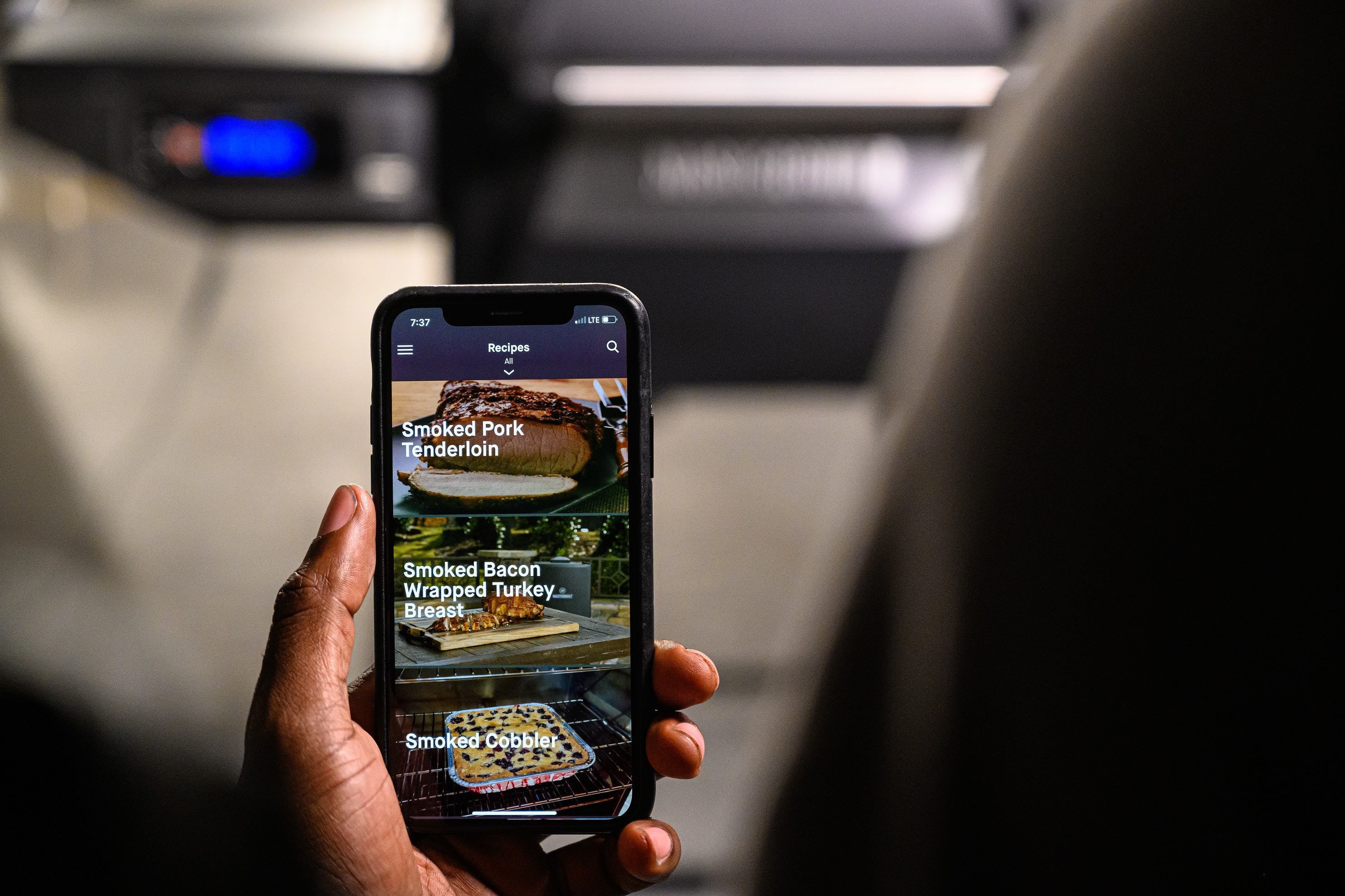 Gravity Series 560 Digital Charcoal Grill and Smoker Combo