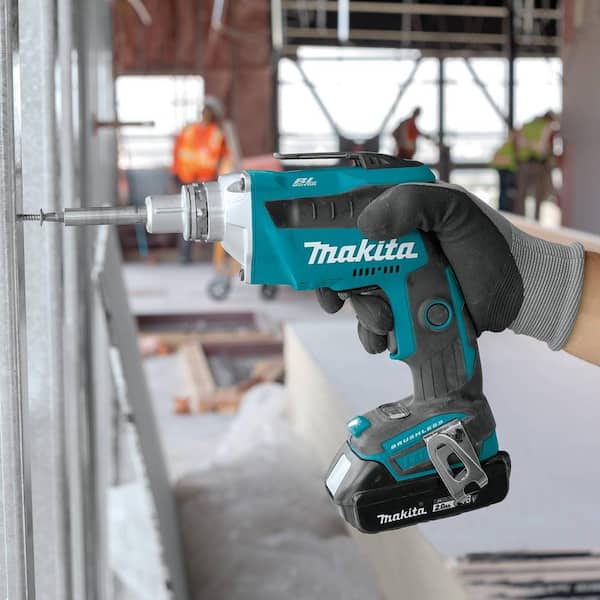 18V 2.0Ah LXT Lithium-Ion Compact Cordless Combo Kit (2-Piece) (Brushless Drywall Screwdriver/ Cut-Out Tool)