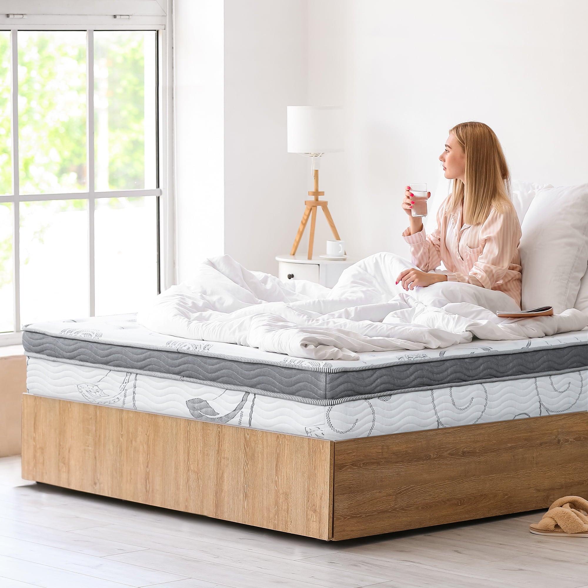 13 Inch Ultra Support Gel Hybrid Memory Foam Mattress. Queen