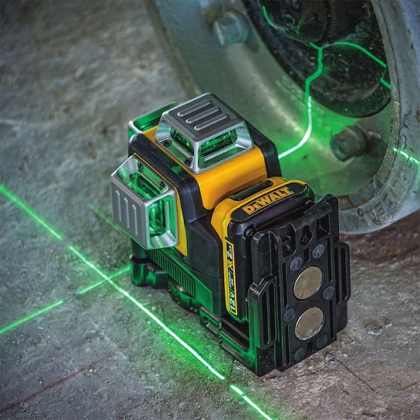 12V MAX Lithium-Ion 100 ft. Green Self-Leveling 3-Beam 360 Degree Laser Level with 2.0Ah Battery. Charger and Case