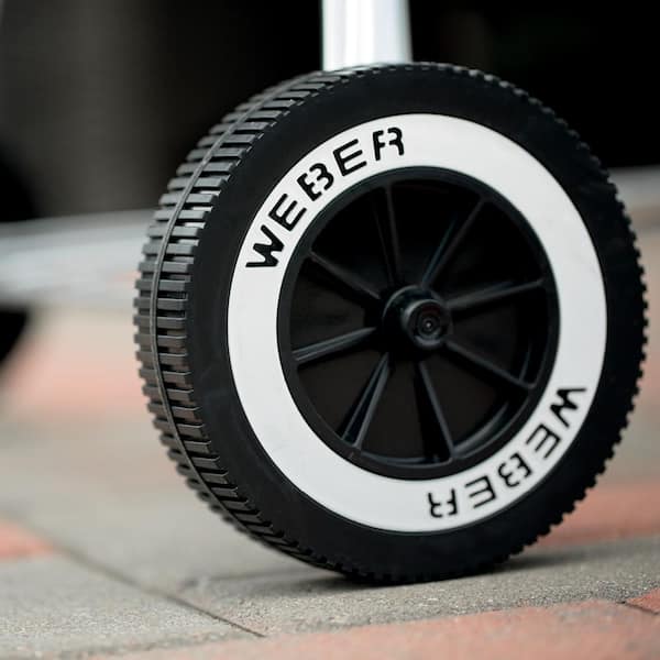 22 in. Original Kettle Charcoal Grill in Black