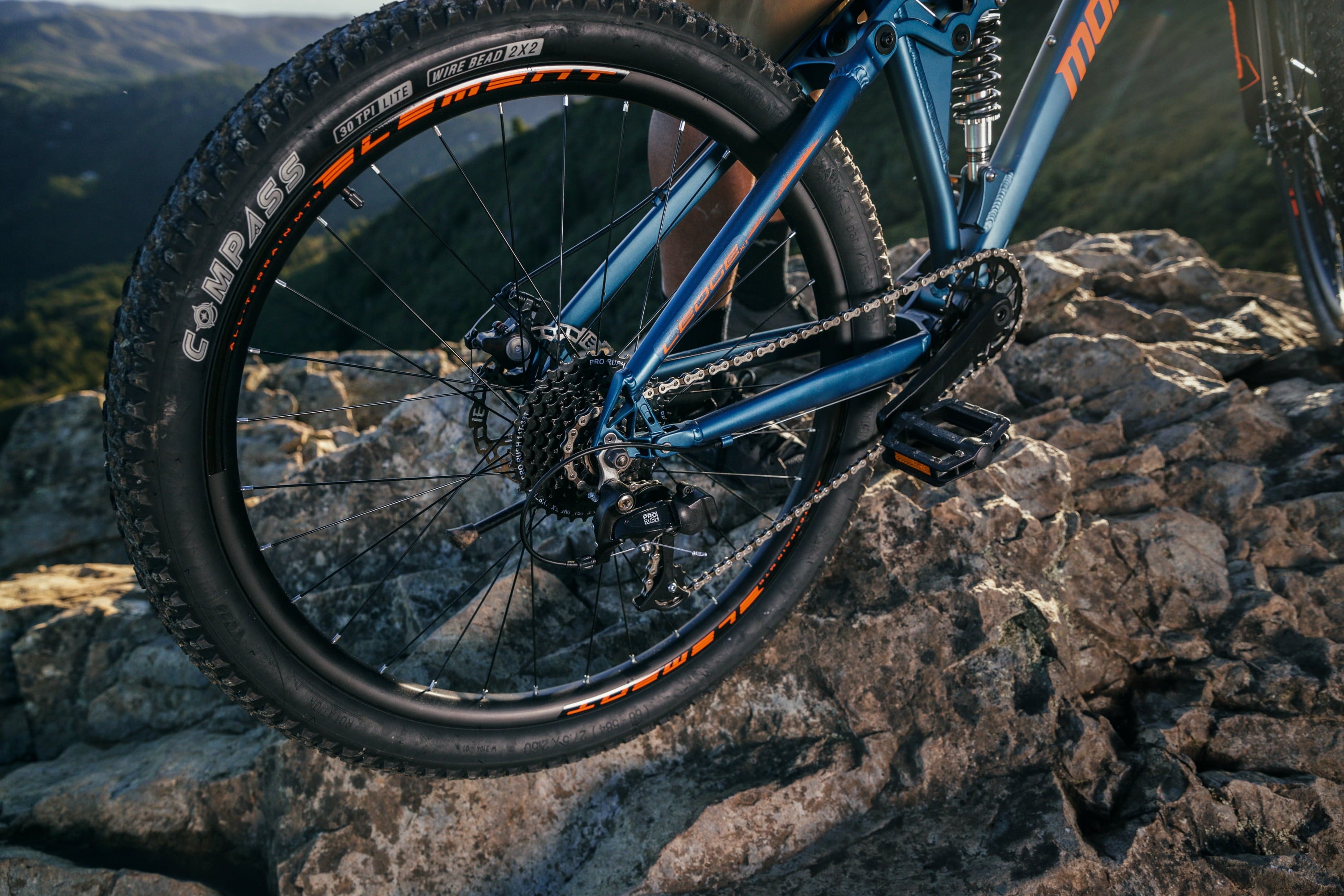 27.5 Ledge Mountain Bike. 7 Speeds. Teal