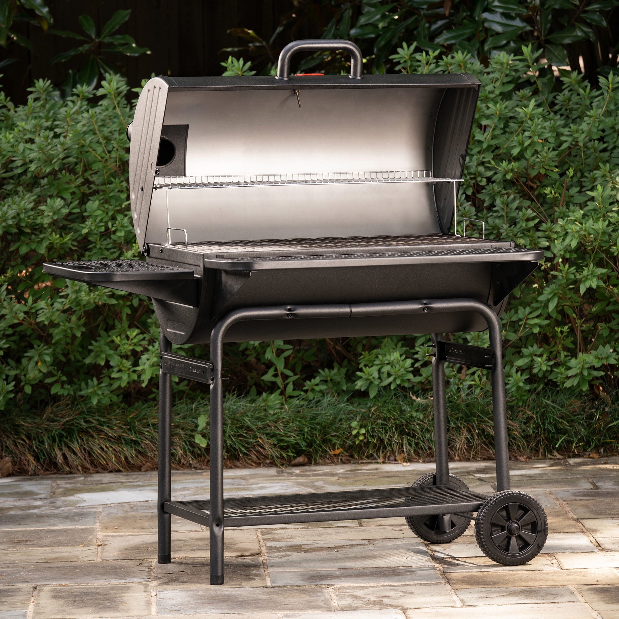Pro Deluxe XL Charcoal Barrel Grill