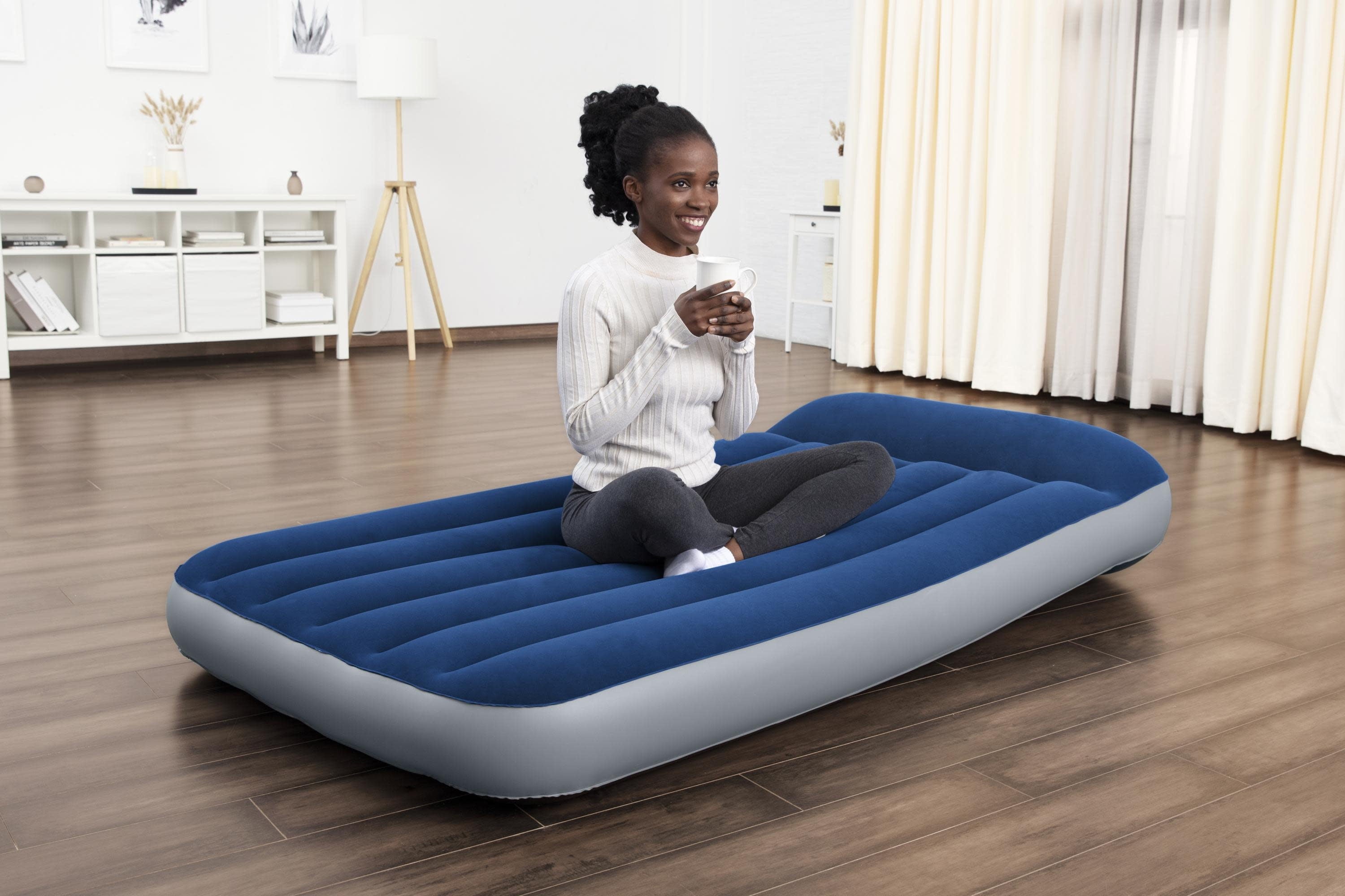 12 Tritech Twin Air Mattress with Built-in Pump