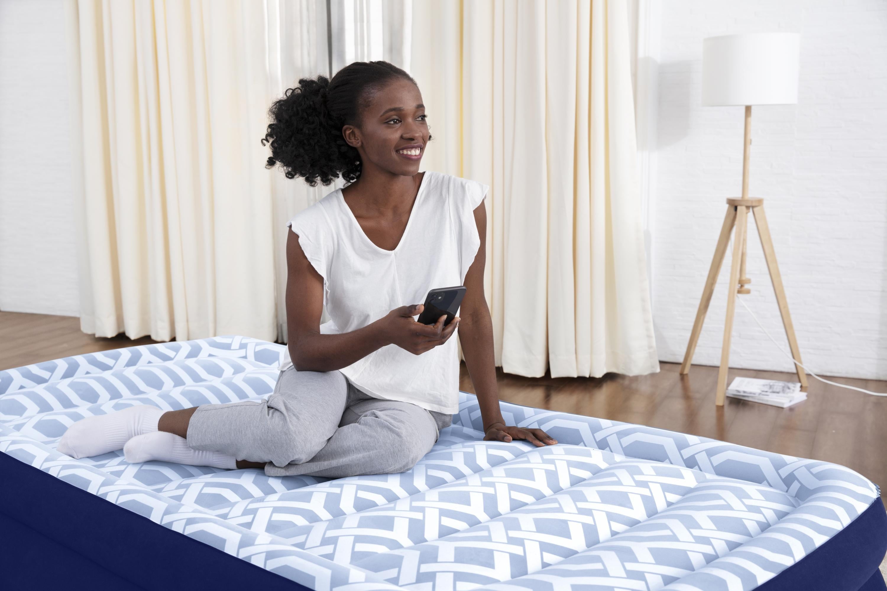 Fashion 20 Twin Air Mattress with Built-in Pump