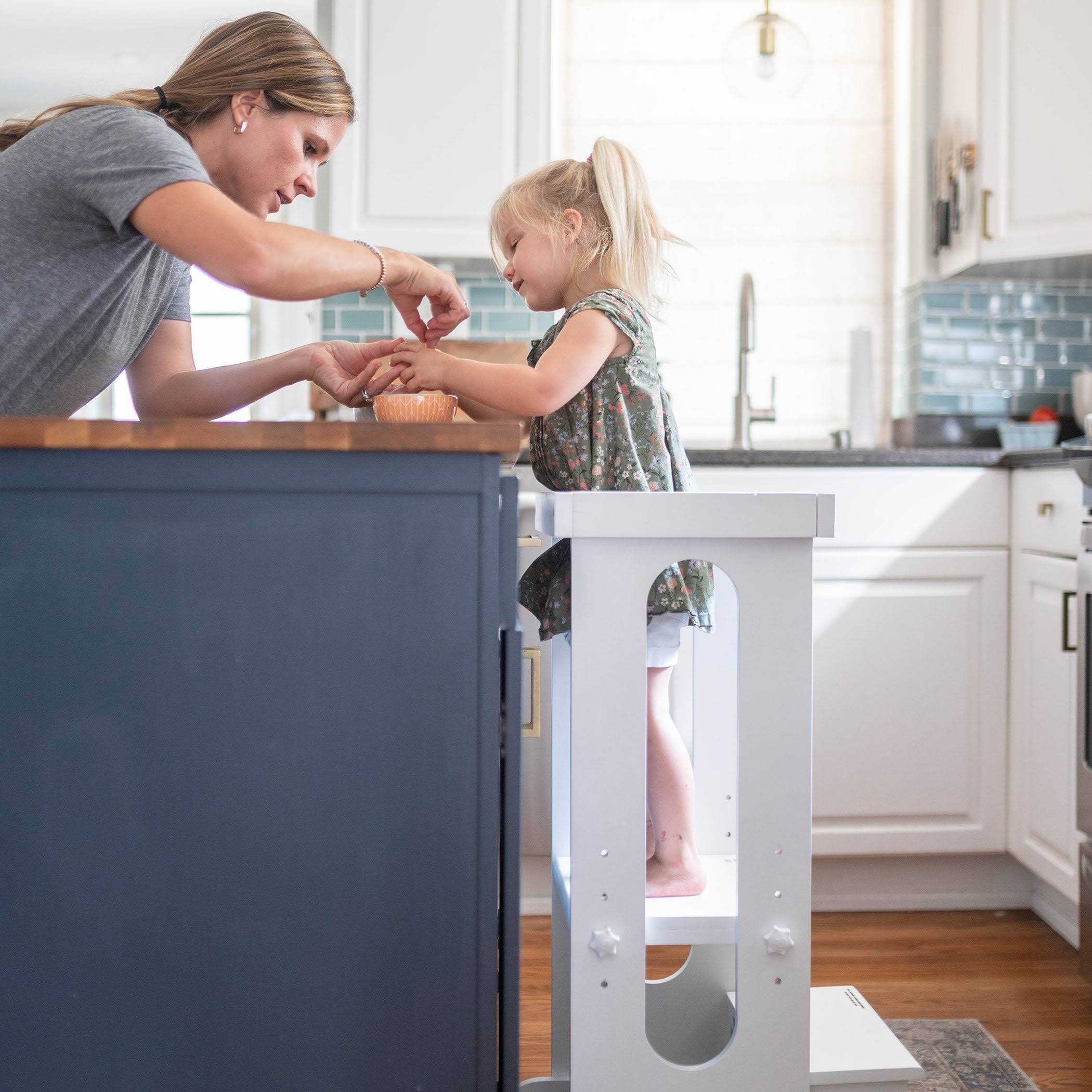 Little Partners Explore 'n Store Learning Tower - Soft White