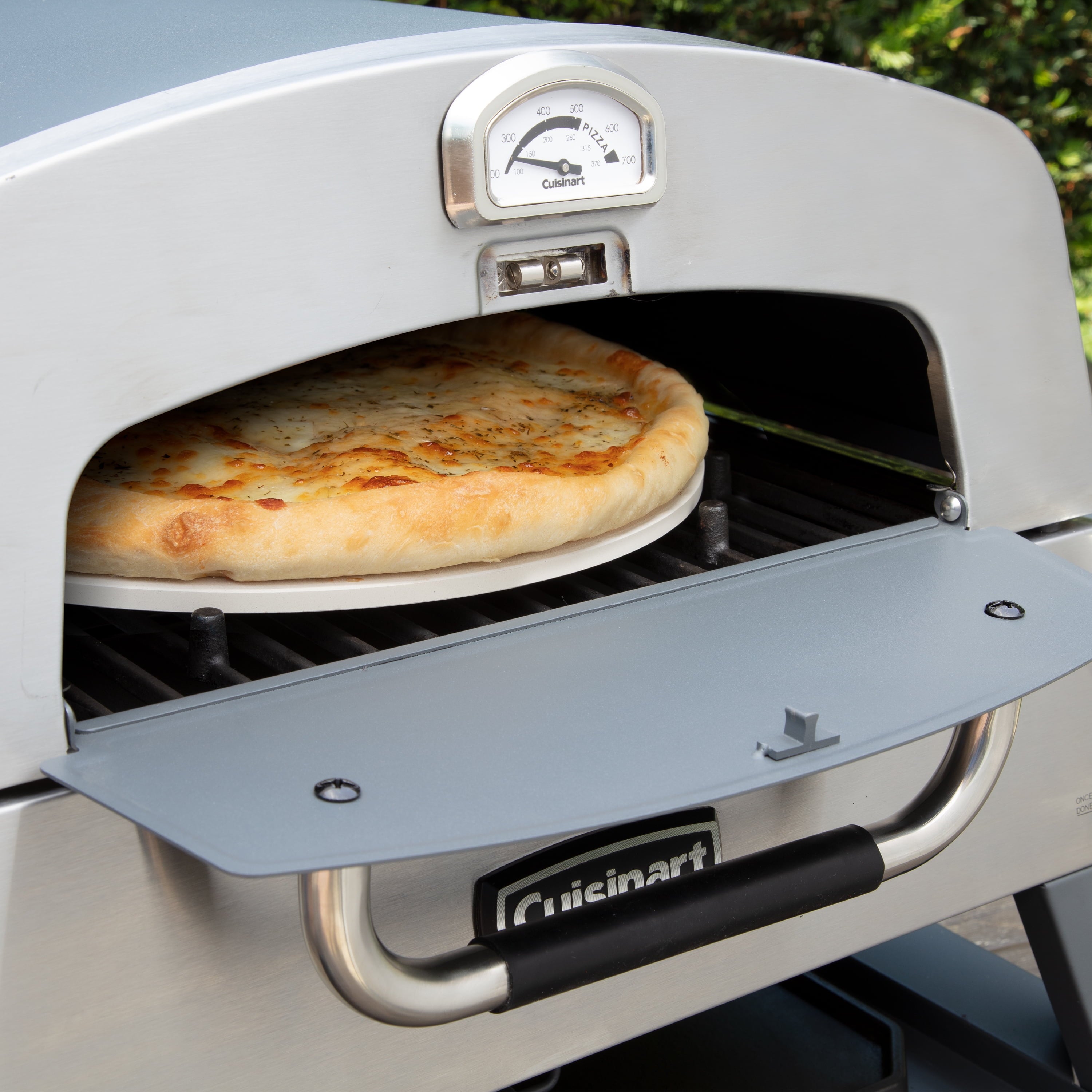 3-in-1 Pizza Oven. Griddle. and Grill