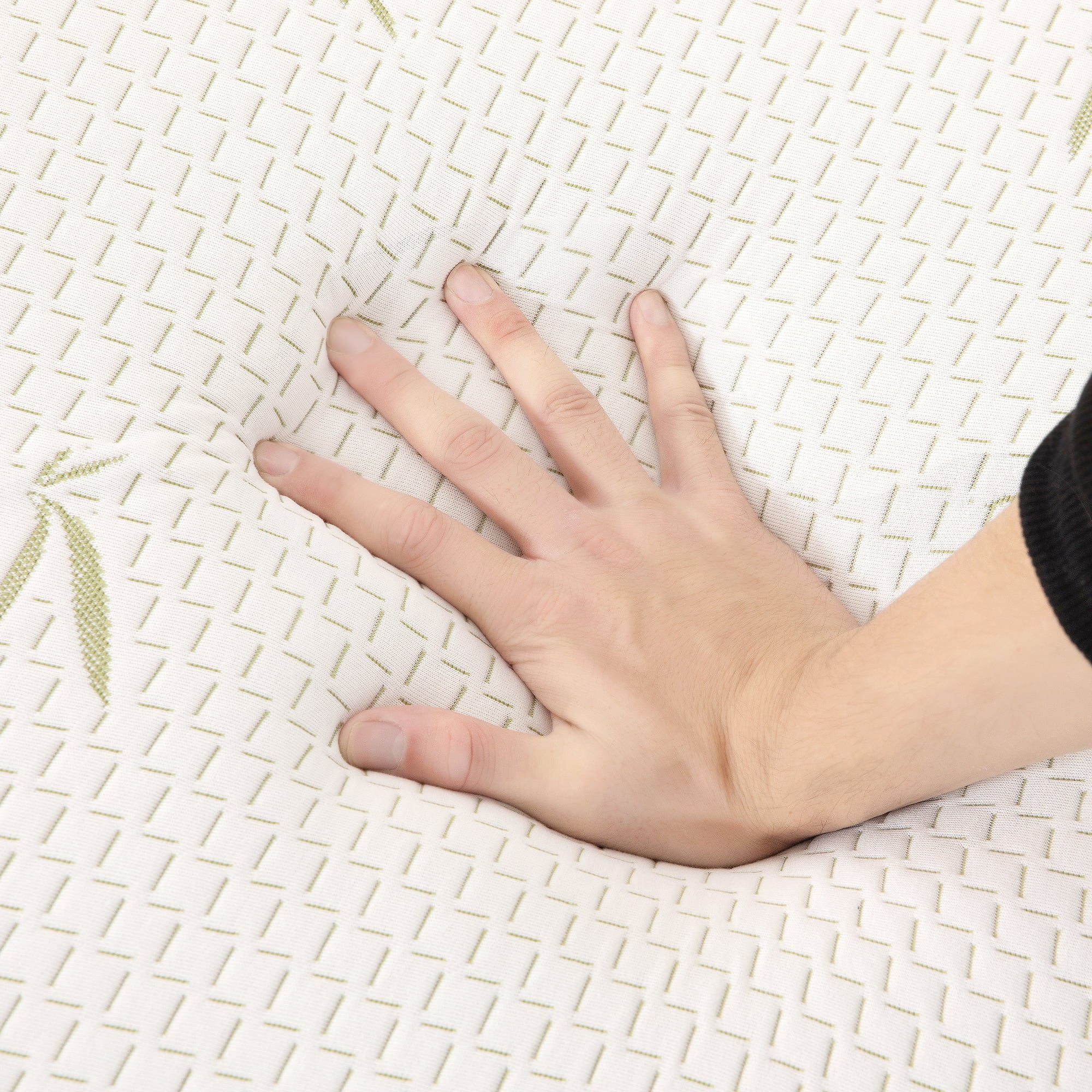 Size Mattress. 10 inch Gel Memory Foam Mattress in a Box with Bamboo Cover.CertiPUR-US Certified