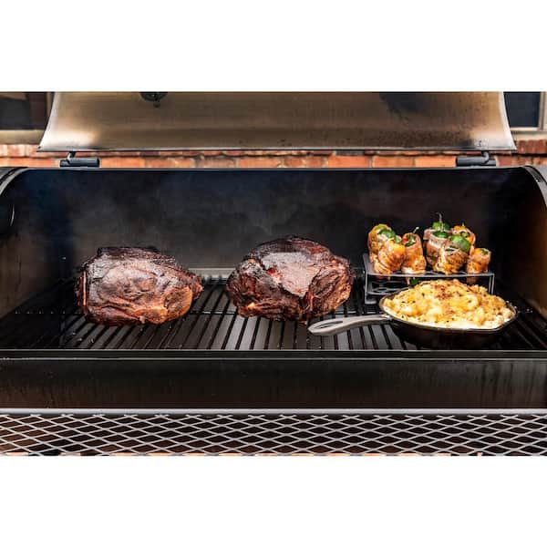 Highland Reverse Flow Offset Charcoal Smoker and Grill in Black with 900 sq. in. Cooking Space