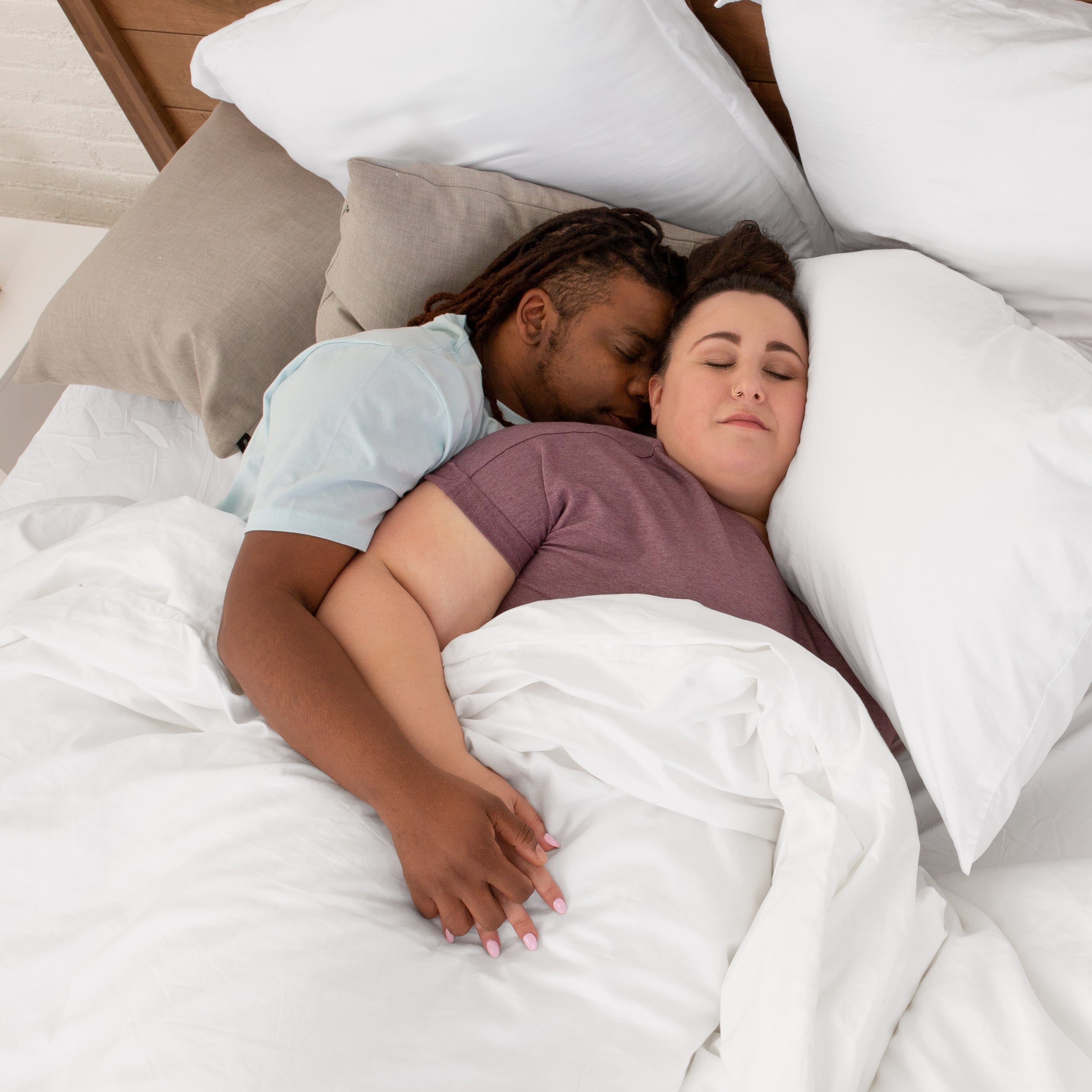 Fig 13 - King Hybrid Mattress With Cooling Gel. Supports Up to 1.100 lbs.