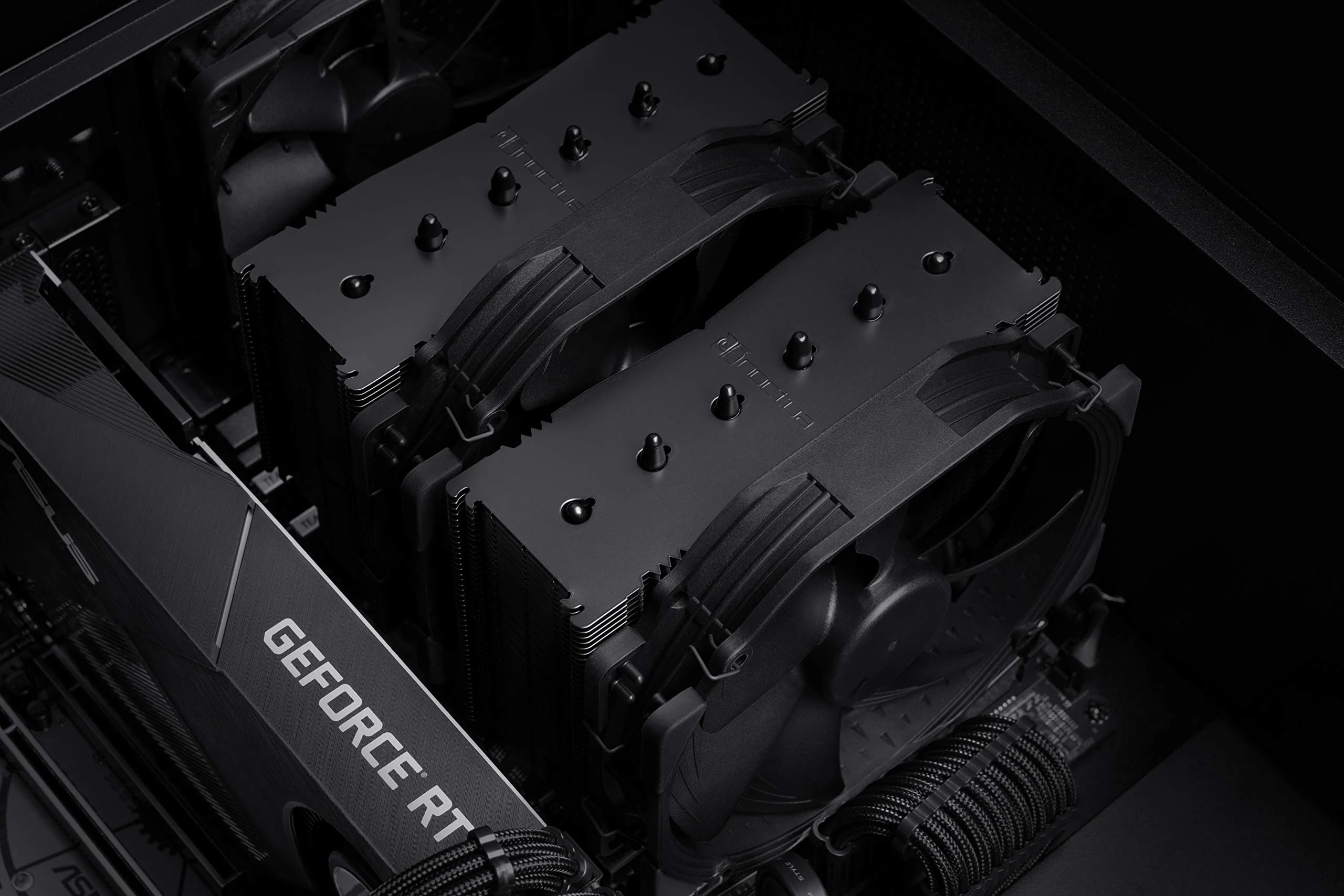 Noctua NH-D15 chromax.Black. Dual-Tower CPU Cooler