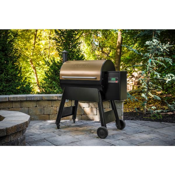 Pro 780 Wifi Pellet Grill and Smoker in Bronze