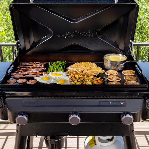 Flatrock 3 Cooking Zone 594 sq in Flat Top Propane Griddle in Black