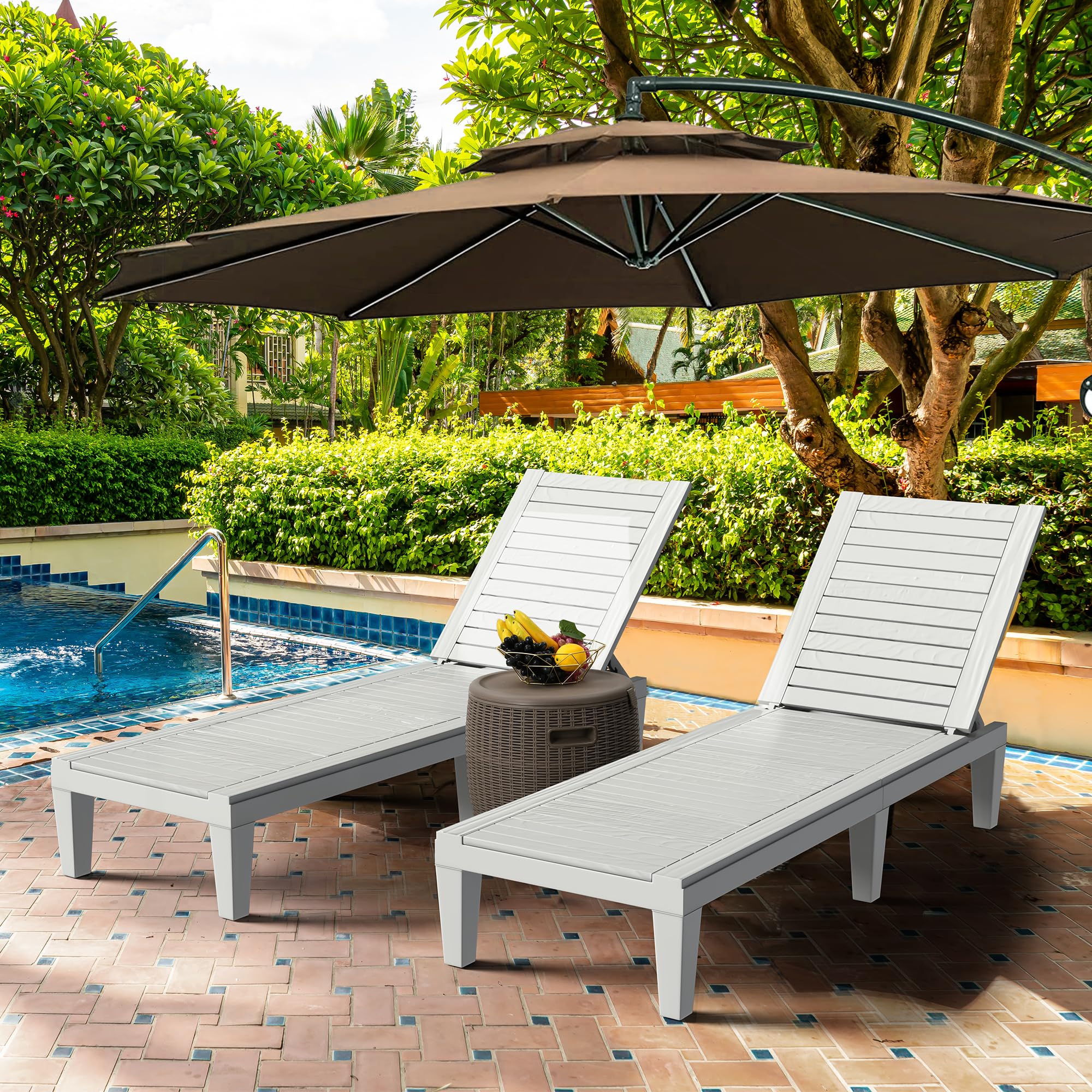 Outdoor Chaise Lounge Chairs Set of 4 with Adjustable Backrest. Sturdy Loungers